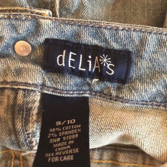 Bermuda Shorts - Picture 4 of 4